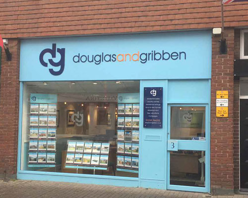 RETAIL PREMISES, 3 Newbury Street, Wantage, OX12 8BU